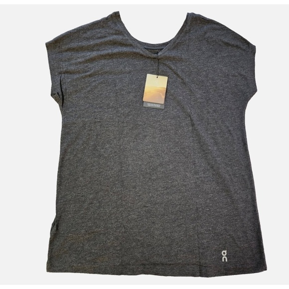 On™Cloud Women's R.O.C. Run On Clouds T-Shirt in Black XL NWT - Picture 2 of 8